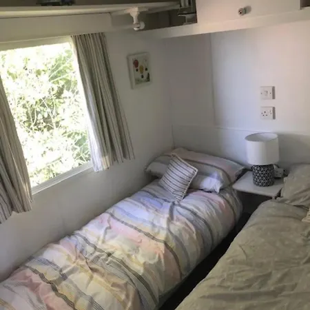 Cosy And Rural Lodge At Goldhill Glamping Shaftesbury Esterno foto