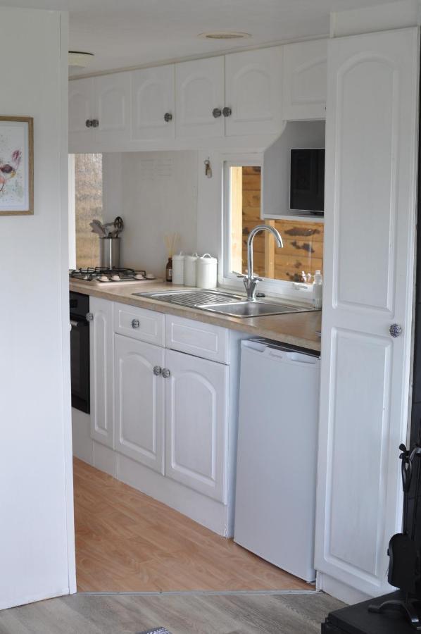 Holiday home Cosy And Rural At Goldhill Glamping *